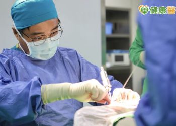 小兒麻痺關節變形求截肢　「骨矯正手術」助腳踏實地