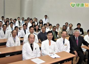 發揚羅慧夫精神-　設立「羅慧夫人道獎」