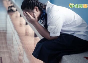 個性外向少女突罹重鬱症　竟是「這原因」惹禍