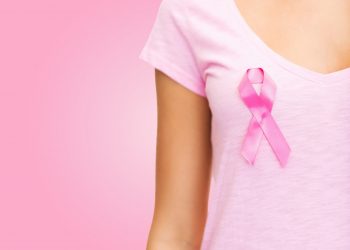 確診即乳癌晚期，她慶幸還好沒聽信謠言…