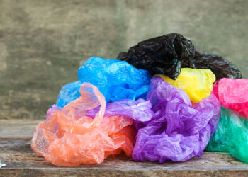 袋子留著以後會用到…才怪！你該斷捨離的六大類別