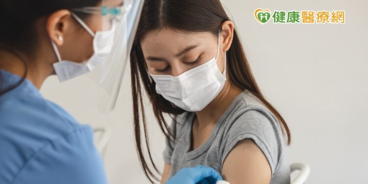 打疫苗出現不良反應　如何通報、申請救濟？一次搞懂
