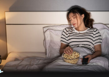 睡眠品質差, 看電視, 睡覺