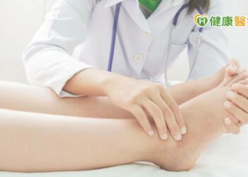 常水腫又血壓高？　小心是慢性腎臟病徵兆