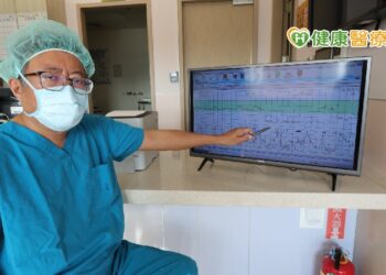 夫載孕妻遭追撞　「胎心率減速」急剖腹產下男娃