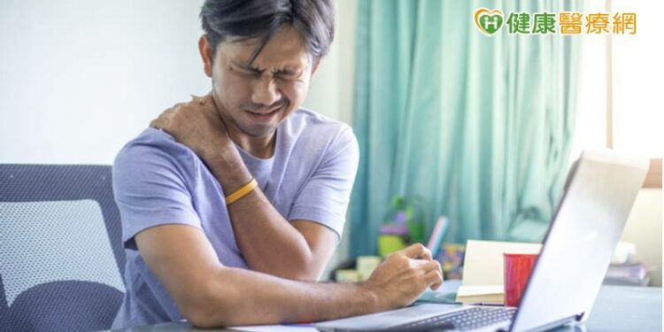 莫名肩頸痠痛、上肢麻-小心是「高位頸椎脫位」