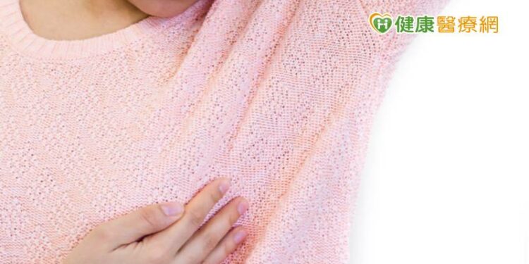 打完疫苗腋下腫大　就醫檢查驚見「癌」上身