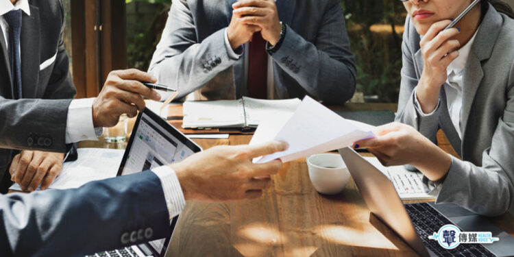 職場, 煤氣燈操縱