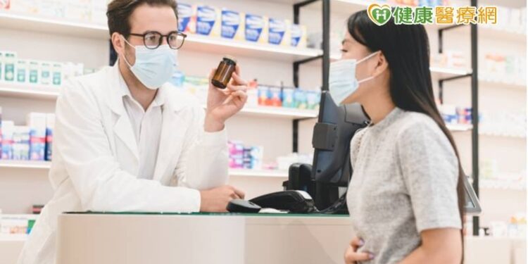 抗生素+腸胃藥治新冠？　藥師出面打臉