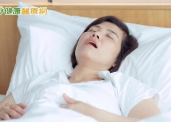 睡覺時咬舌、大叫是壓力大？醫：恐是睡眠癲癇
