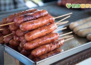 香腸、火腿致癌？罪魁禍首不是亞硝酸鹽，而是「它」
