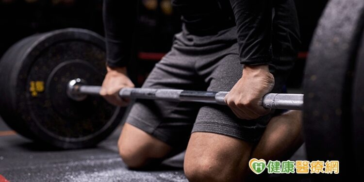 健身完發現異常腫塊？　竟檢查出疝氣