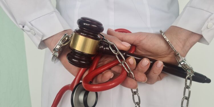 鎖定血癌「黃金治療期」，望健保解除限制