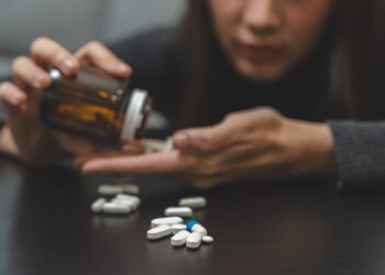 從競爭到協同：解析第三代與新世代 TKI 標靶藥物在後線治療的策略演進