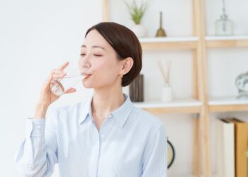 與「多尿」副作用和平共處：多囊腎治療的日常水分管理指南